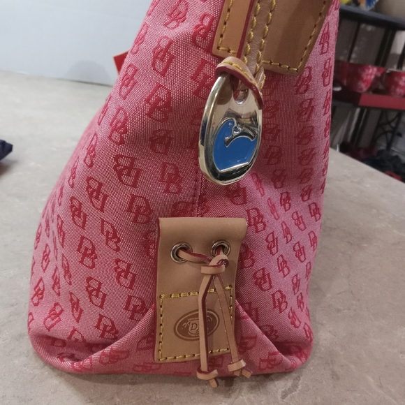 Dooney & Bourke Red and Tan Shoulder Bag - Picture 6 of 7